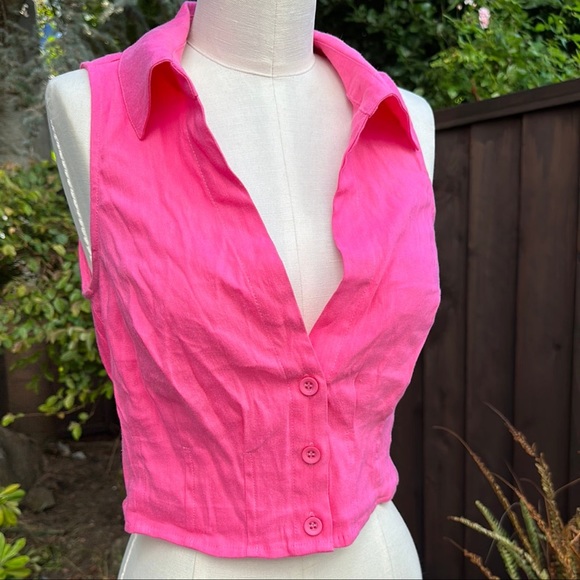 Monrow Linen Crop Top - Picture 2 of 3